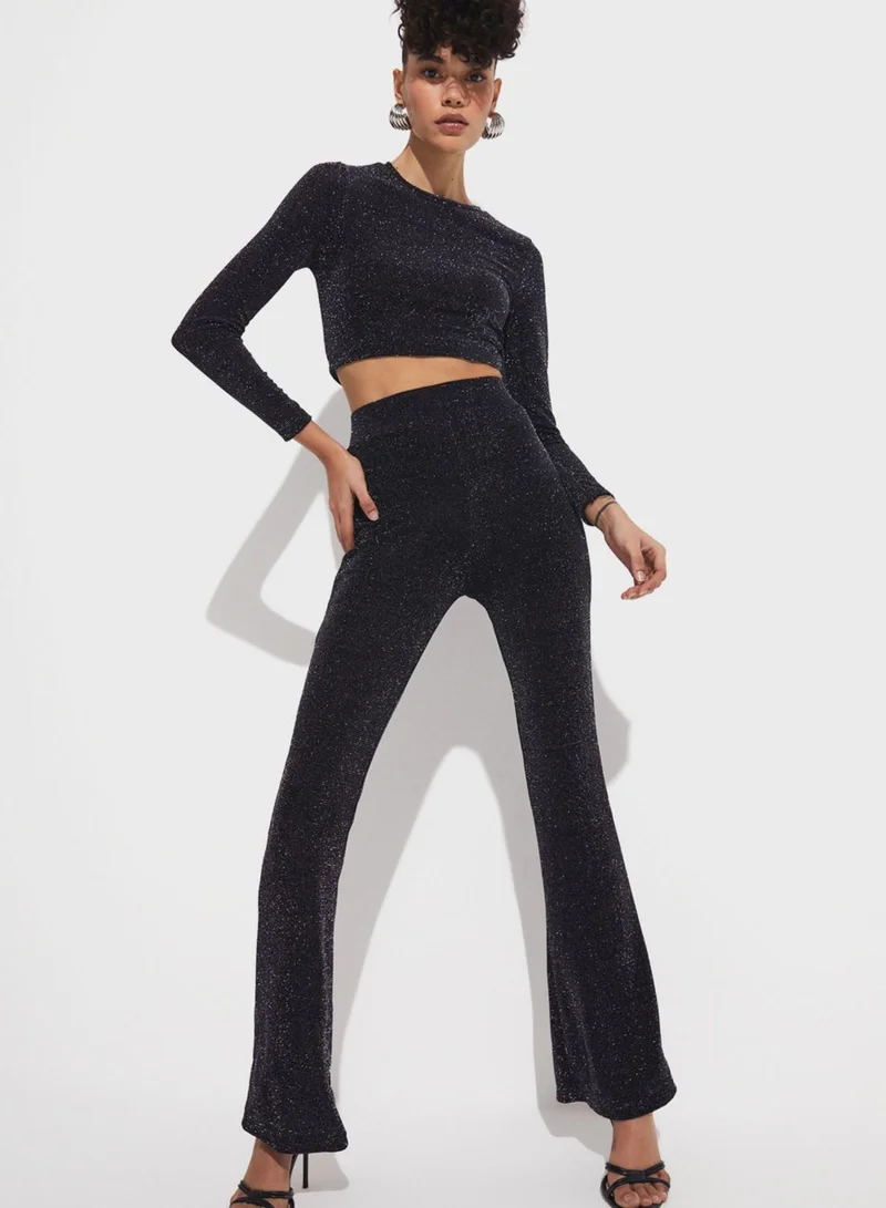 JUNE Knitted Crop Top