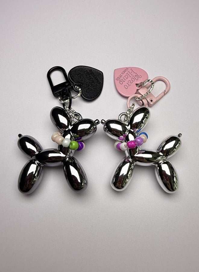 عبوة من قطعتين من سحر الجراء اللطيفة باللون الأبيض المعدني والرمادي المعدني الأسود - إكسسوارات لطيفة للأزواج وحقائب الظهر ومفاتيح السيارة وحقائب اليد والمحافظ والمزيد. - Image 1