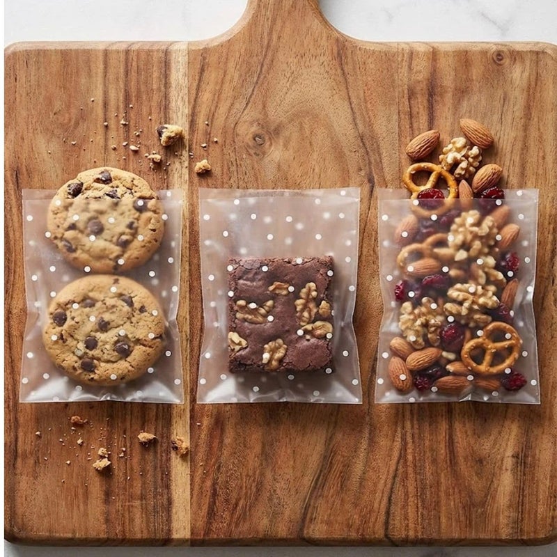 COMELY 200PCS Clear Cellophane Cookie Bags 4x6 Inches, Self Sealing Treat Bags for Packaging with Thank You Stickers, for Bake Sale, Party Favors, Holiday Gift, Food Safe - Image 2