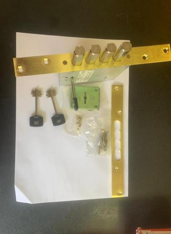 Door Lock, 4-Button Lock, 4-Bolt Lock, Lock Length 23 Cm, Width 11.5 Cm, Lock Key, Safe Key, Italian Made, Shiza Market Color Silver - Image 3