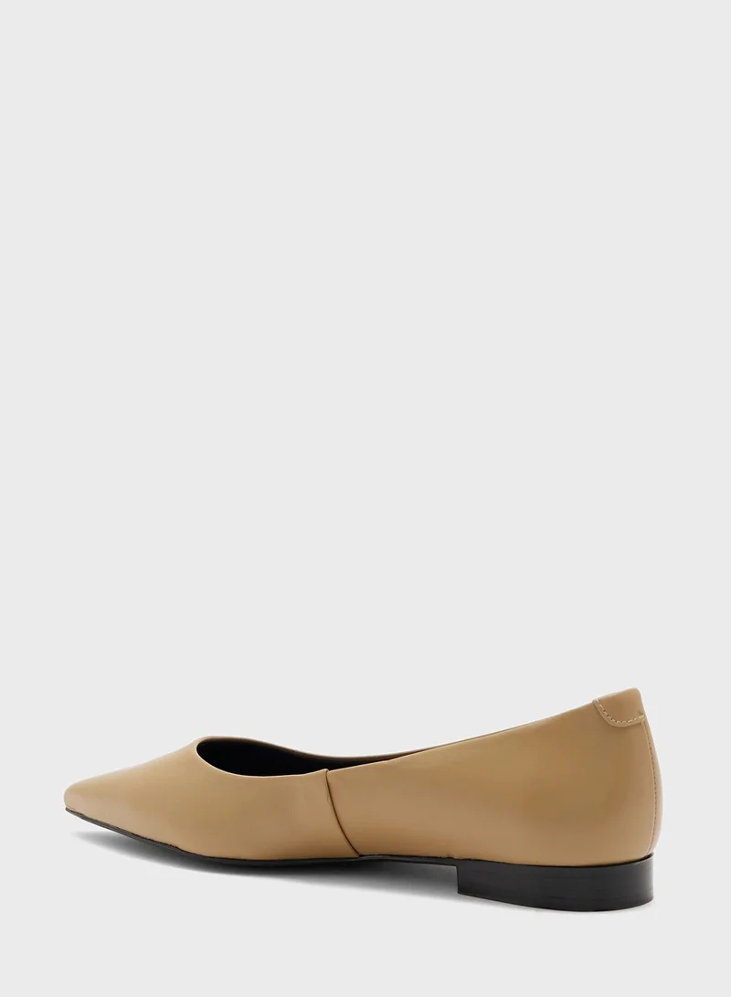 TOMMY HILFIGER Pointed Toe Flat Ballerinas