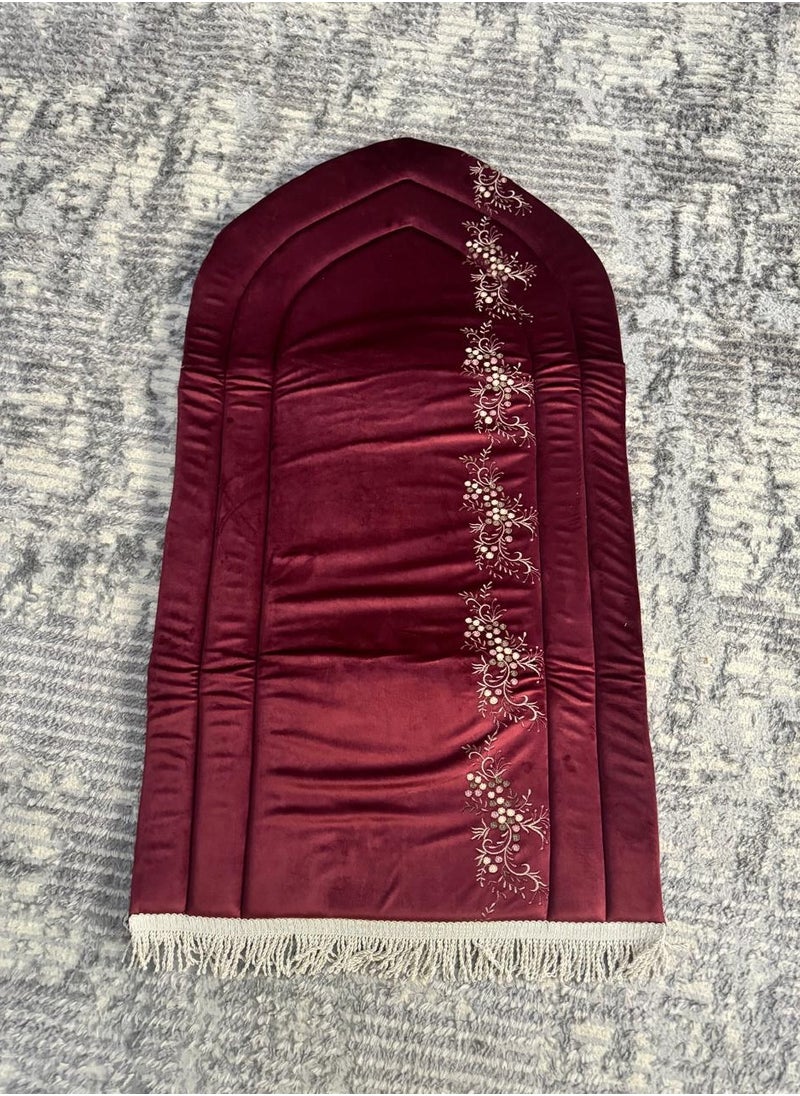 Brides Prayer rug set with embroidered scarf - burgundy  - Image 2