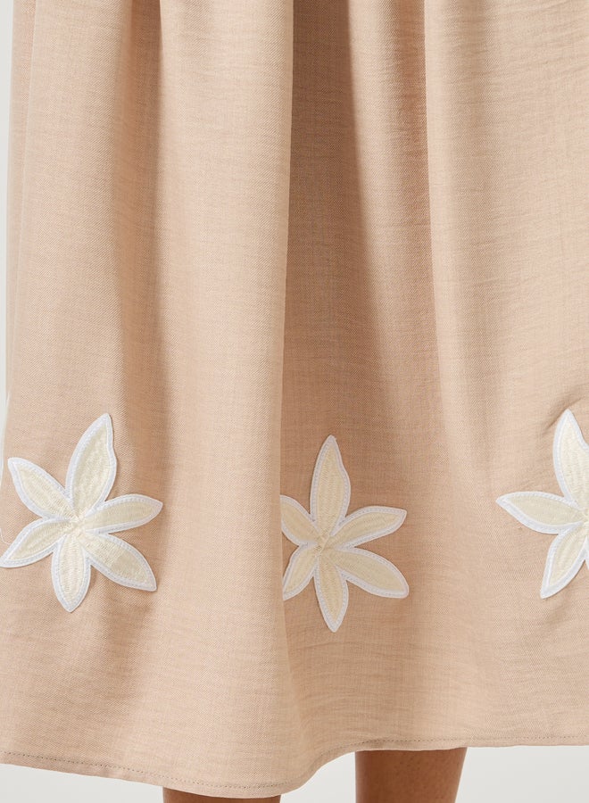 ستايلي فستان ميدي بتطريز زهري - Image 4