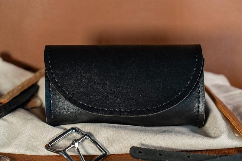 Dowco Willie & Max Synthetic Leather Motorcycle Windshield Bag - Black, Universal Fit - Image 2