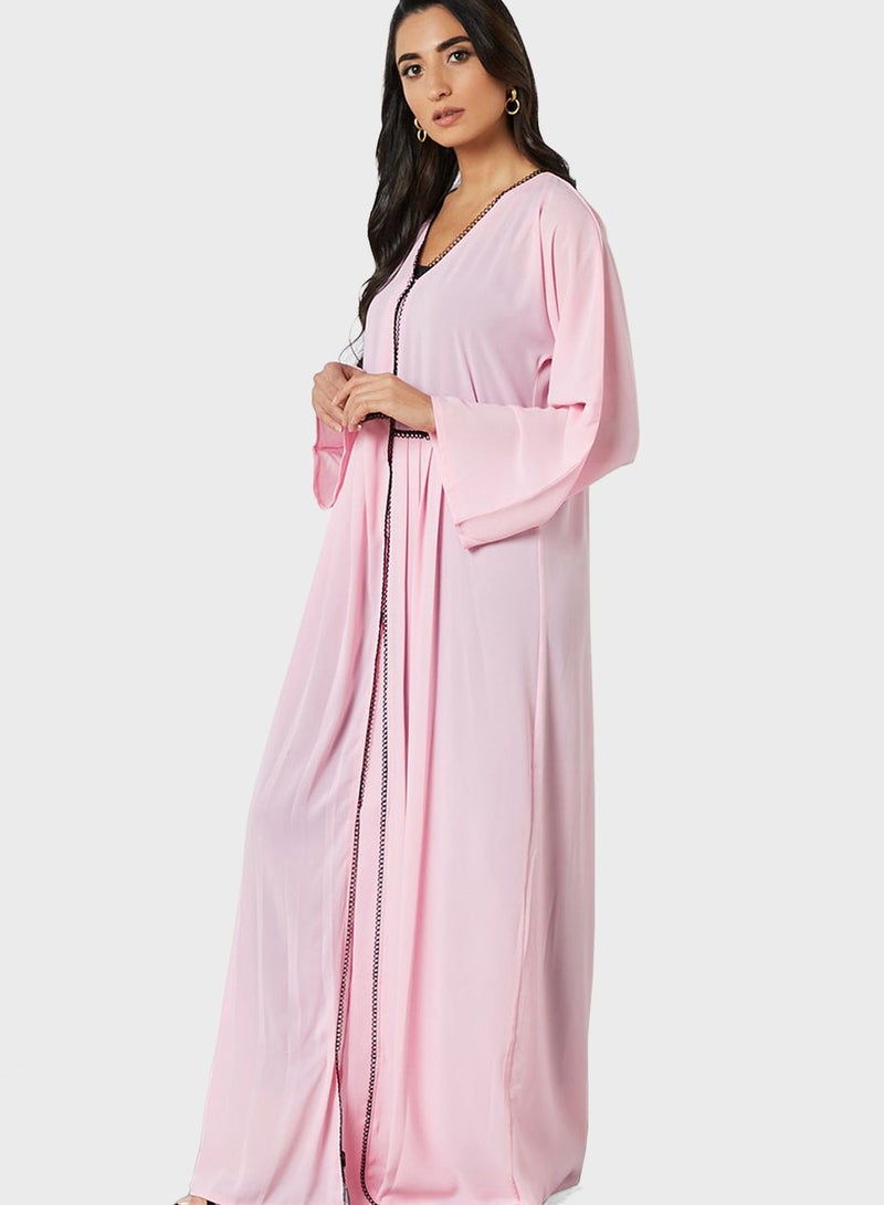 سيفي فور هانيا عباية مزينة بكسرات وحواف من الدانتيل - Image 1