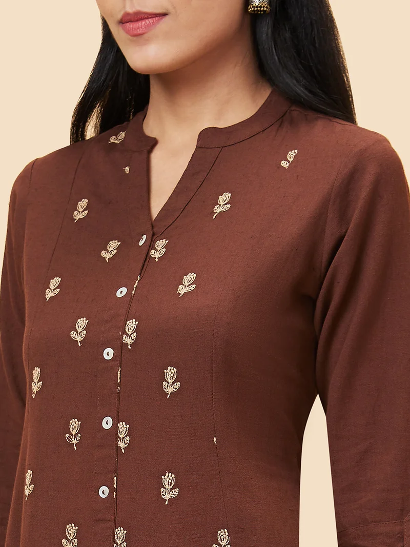 globus Women Brown Floral Embroidered Pure Cotton Straight Kurta