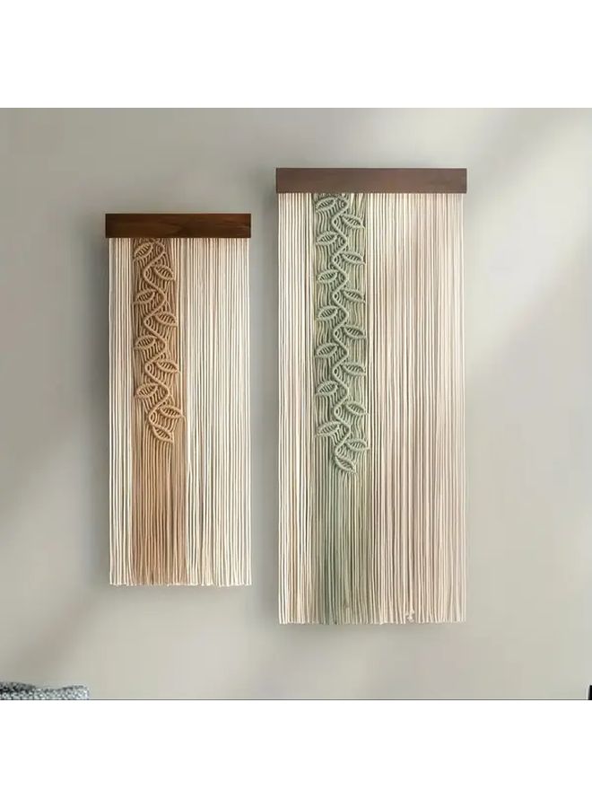قطعة حائط مكرامية بحجم بوهيمي مُعلقة يدويًا بتصميم ورقة وشرابات وخشبية مع لوح خشبي - Image 1