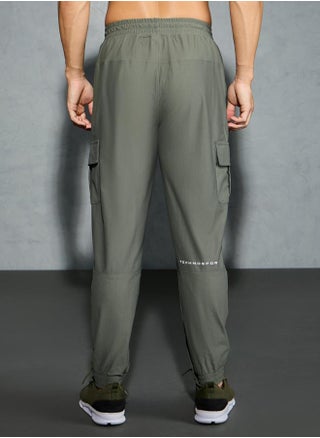 Technosport Solid Regular Fit Cargo Joggers with Drawstring - pzsku/Z4AD0747C1868EEE1A3AFZ/45/1748852768/34de6f94-b3de-4588-9e84-c7f7c2c46fb4