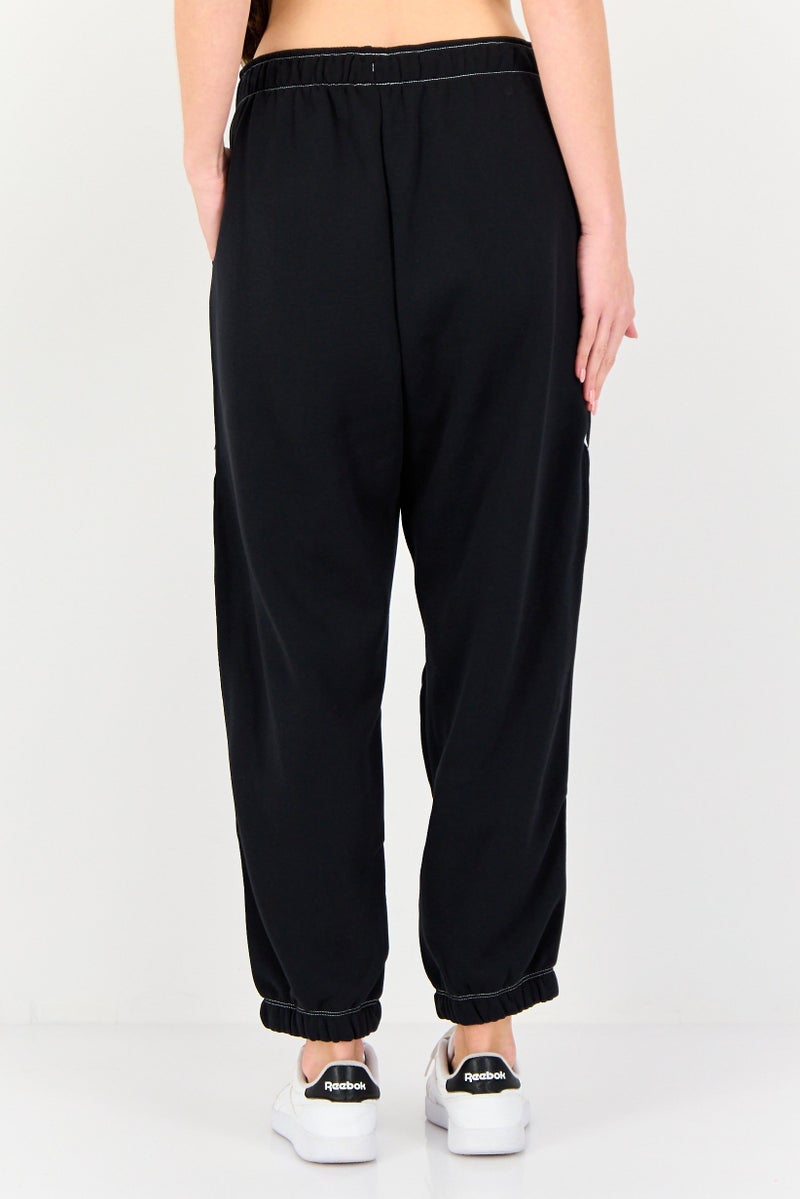Nike Women Standard Fit Outdoor Sweatpants, Black - Image 4