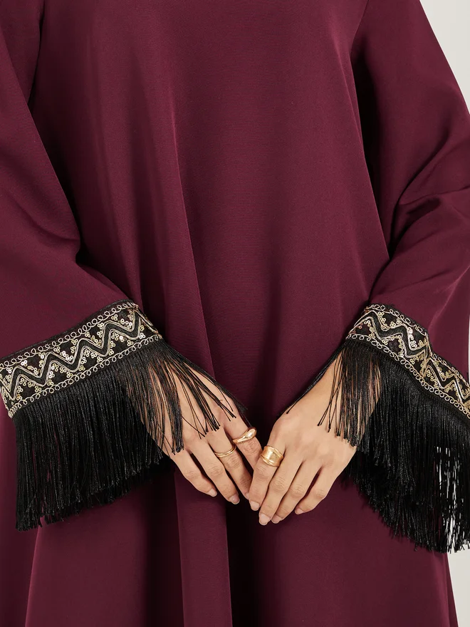 Styli Amirah Lace Detail Collared Jalabiya with Tassel Trim