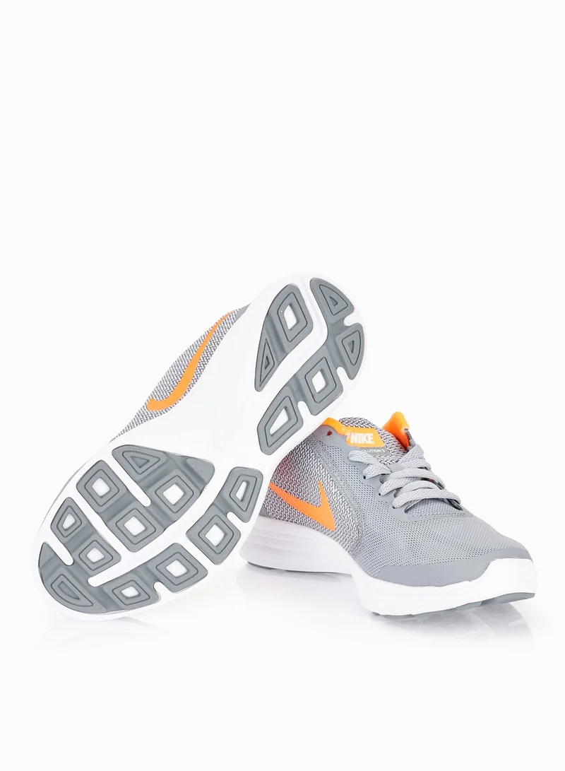 Nike Revolution 3 Youth