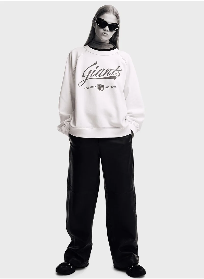 اتش اند ام Crew Neck Graphic Sweatshirt