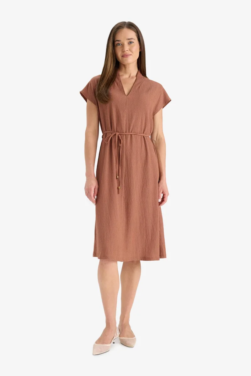 ديفاكتو Regular Fit V-Neck Dress