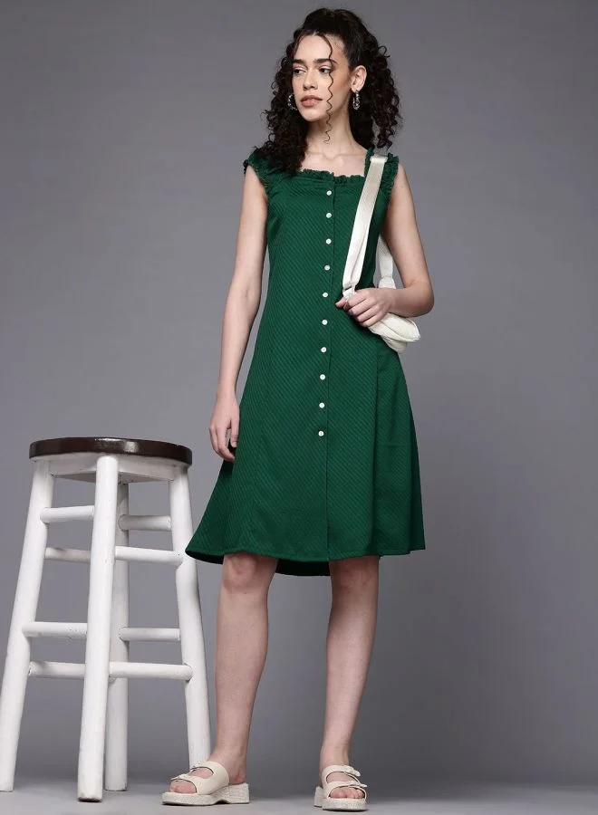 Women Flared Textured Sweetheart Neck Sleeveless Button Down Dress