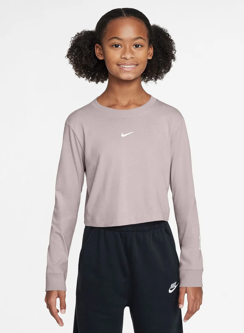 نايكي تيشيرت جرافيك نايكي دانس سويش