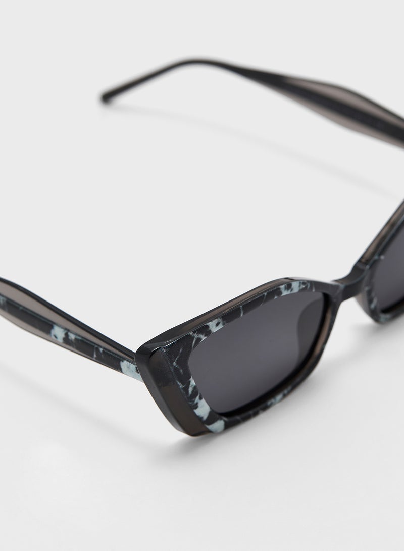 ELLA Polarized Angular Cat Eye Sunglasses  - Image 4