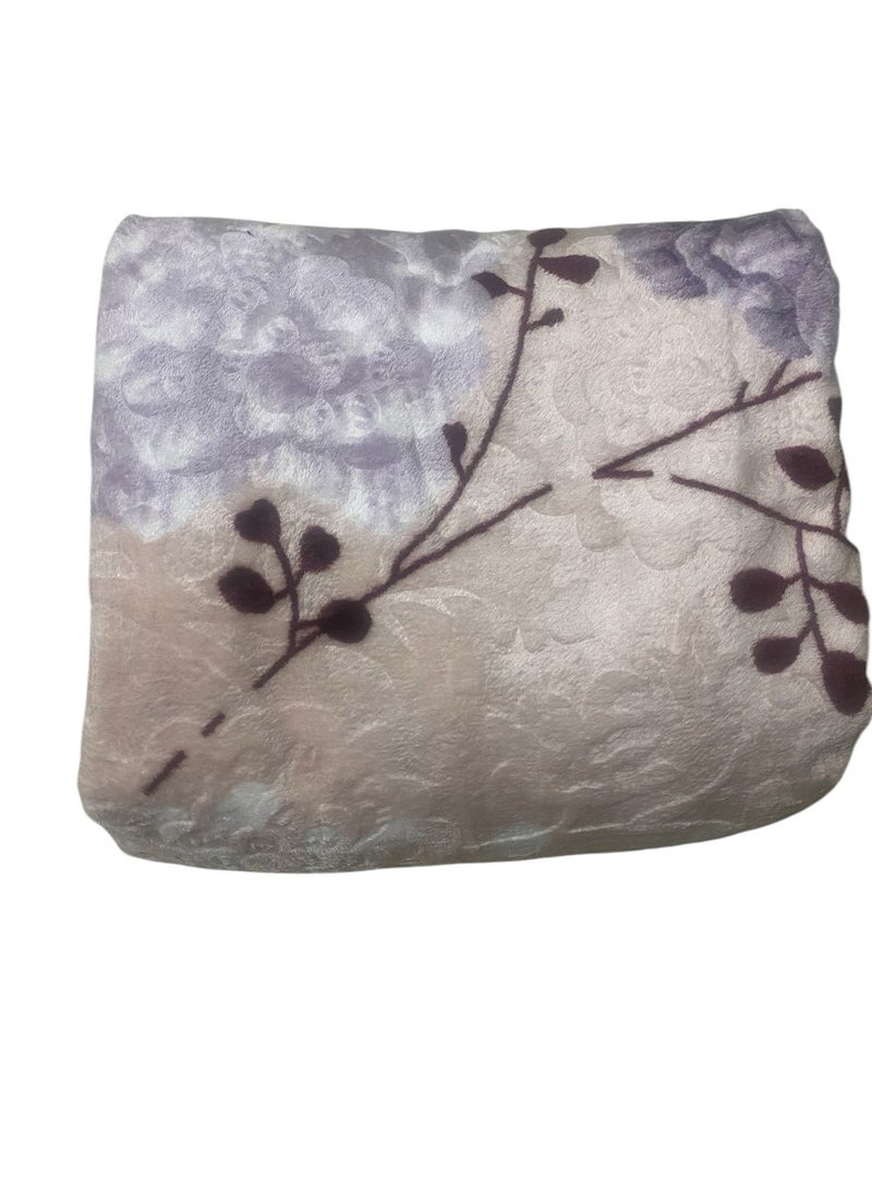 Generic Large mohair bed heater, 220 x 240 cm, featuring an elegant design that suits all tastes. - Image 3
