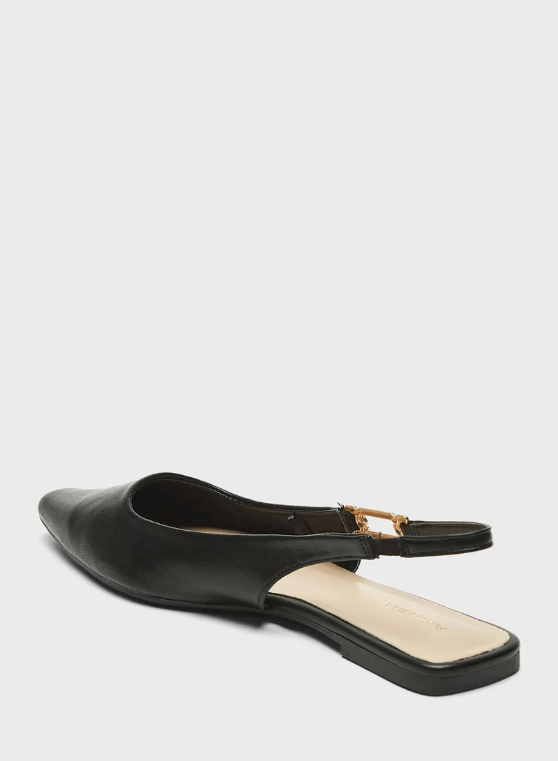 shoexpress Pointed Toe Ballerinas