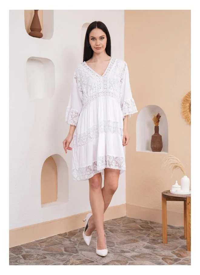 Hoxton Gal Lace Detail V-Neck Mini Dress with 3/4 Sleeves in White