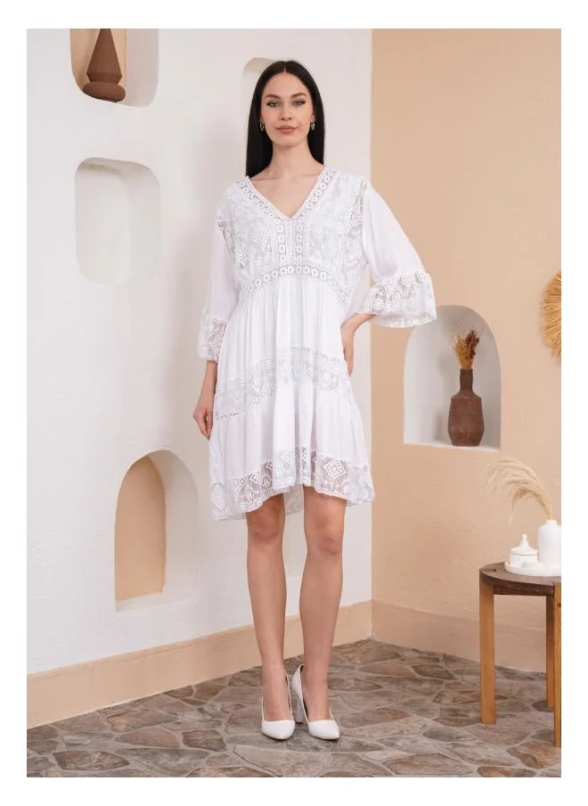 Hoxton Gal Lace Detail V-Neck Mini Dress with 3/4 Sleeves in White