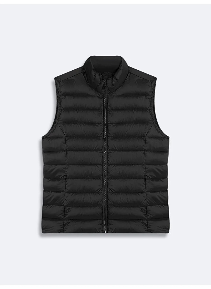 LTB Zippered Lightly Padded Black Vest