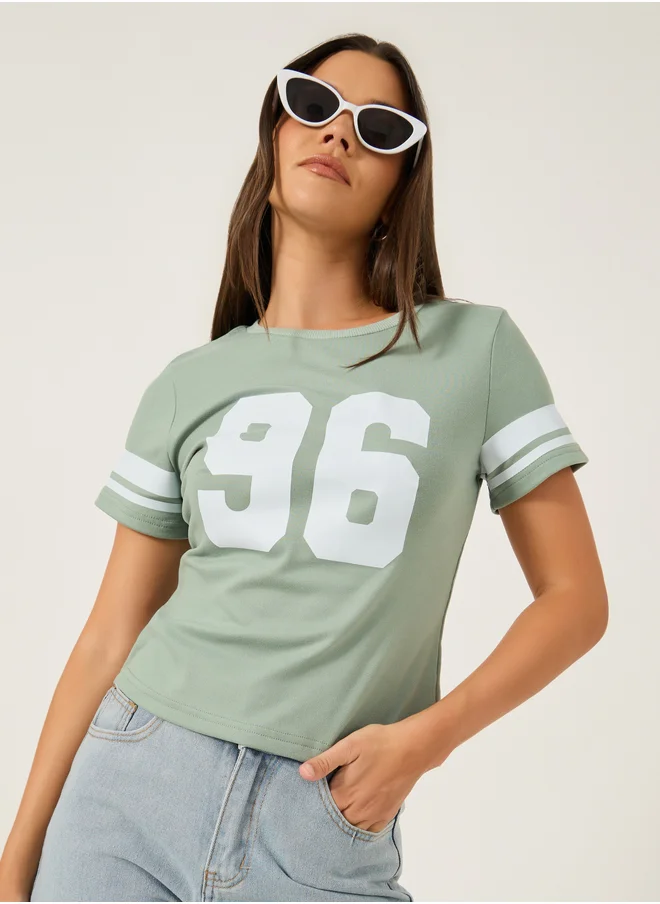 ستايلي Varsity Print Short Sleeve Cropped Fitted T-Shirt