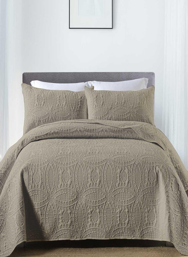 Boryard 3-Piece Queen Quilt Set, Lightweight Soft Warm Full Size Quilt Bedspread Coverlet (90x90 inches) with 2 Pillow Shams (20x26 inches), Khaki - Image 1