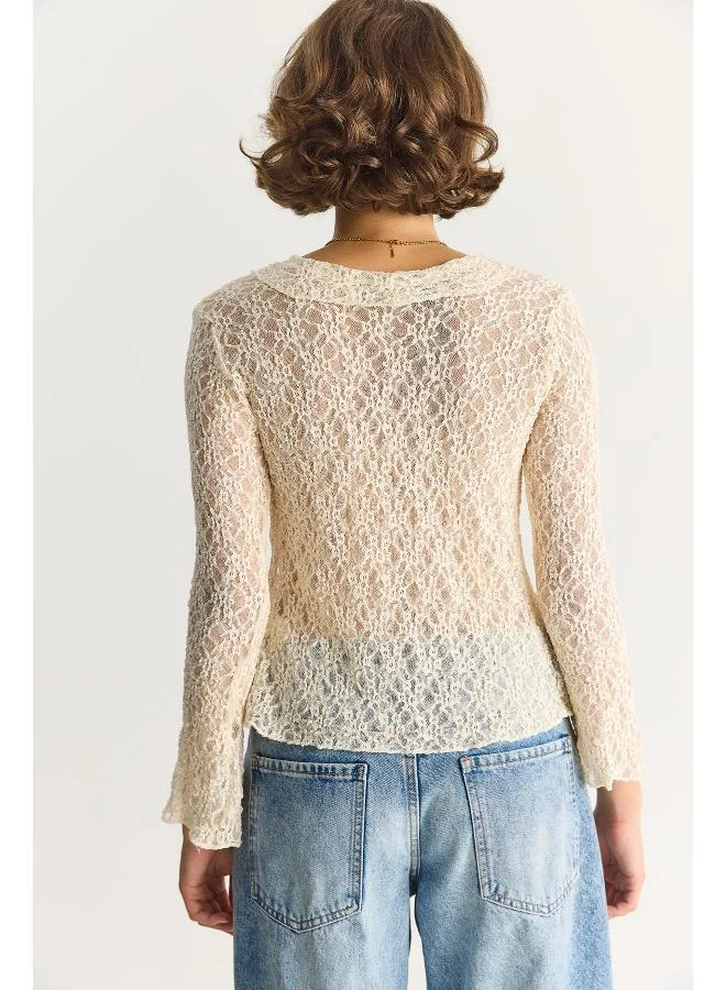 Ginger Lace Ruffle Detail Top