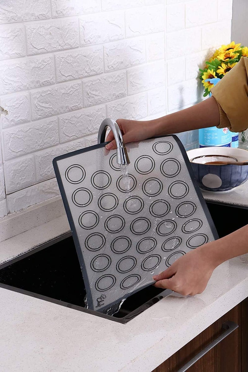 Xpandio Rectangular Silicone Baking Mat, Reusable Baking Mat, Non-Stick, Food Safe Silicone Mats Oven Baking Sheet for Making Cookies, Macarons, Bread (40L x 30W) (Round-Multicolor, Pack of 1) - Image 5