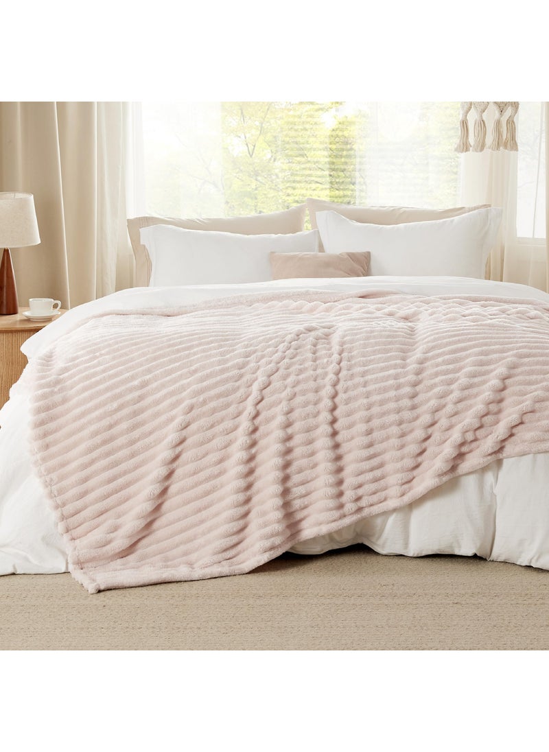 Bedsure Bedsure California King Size Blanket for Bed - Super Soft Cozy Blankets for Women  Cute Large Blanket for Girls Crystal Pink  102x96 Inches  - Image 2