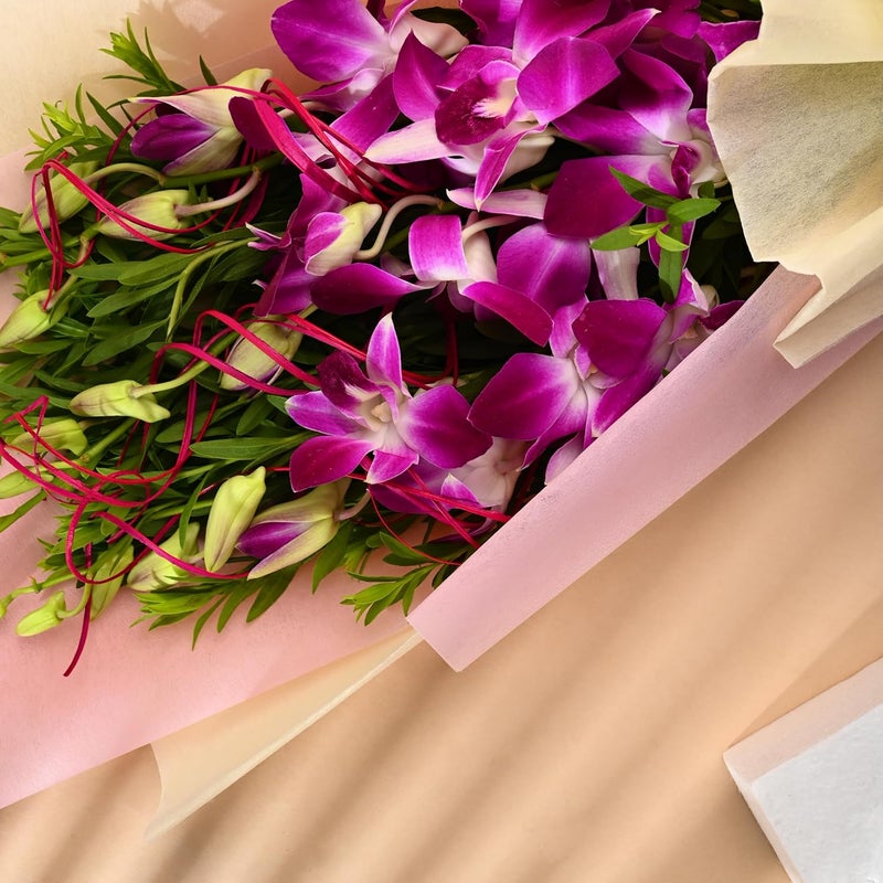 Floweraura FlowerAura Fresh Live Flower Bouquet of 3 Purple Flowers For Birthday Gift Anniversary Gift Wedding Gift Valentines Day Gift Gift For Special Occasion Same Day Delivery  - Image 2
