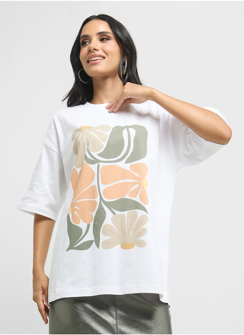 جينجر Oversize Floral Graphic T-Shirt
