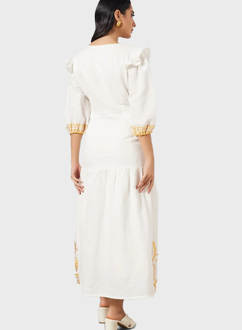 Threadz by Ajooni Contrast Embroidery Dress