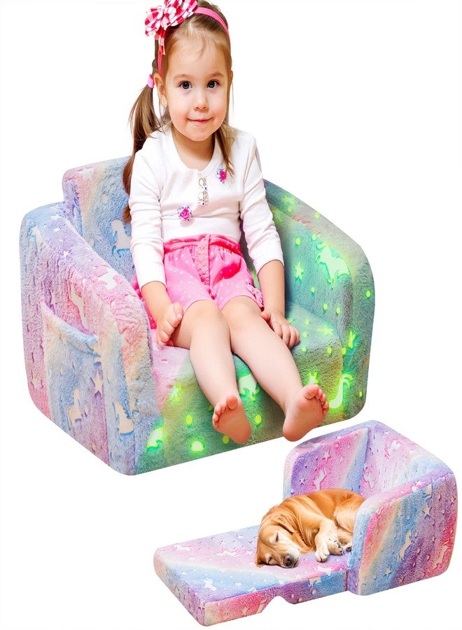 أريكة لاميرج 2 في 1 ناعمة قابلة للطي للأطفال الصغار، كرسي قابل للطي للأطفال الصغار، أريكة مضيئة في الظلام للأطفال لغرفة اللعب، وسادة إسفنجية ووسادة أرضية قابلة للتحويل للأولاد والبنات (قوس قزح وحيد القرن) - Image 1