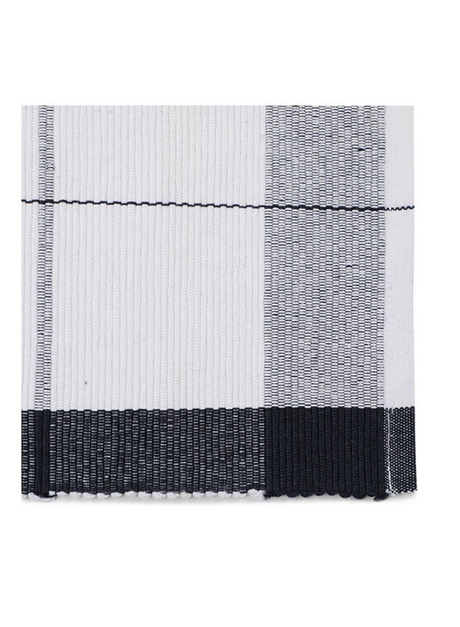 Dream Decor White checks print table runner - Image 4