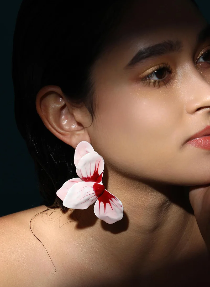 SOHI Withered-Primrose Artificial Drop Earring Jewellery