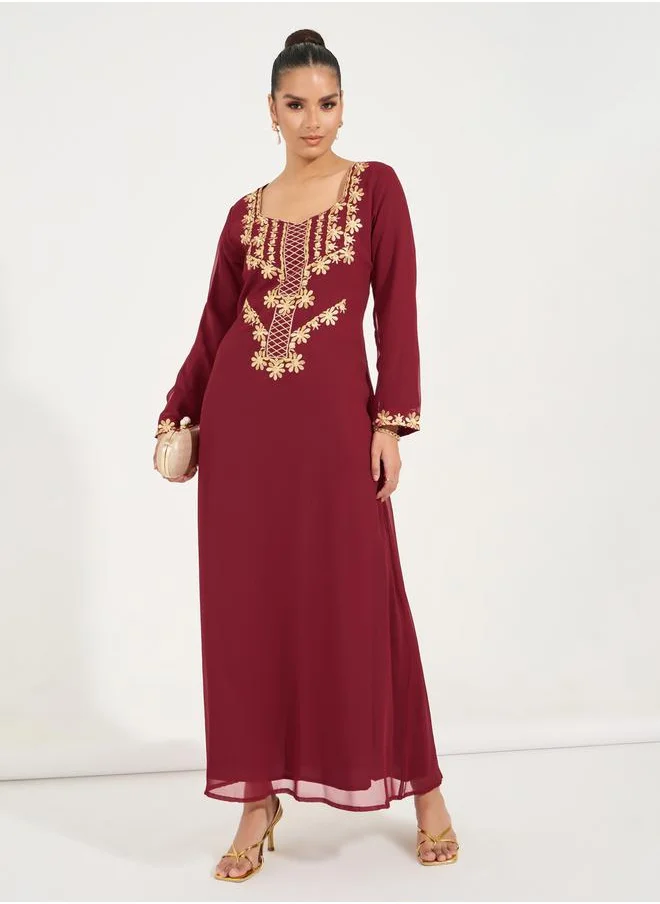 Styli Embroidered Sweetheart Neck Jalabiya