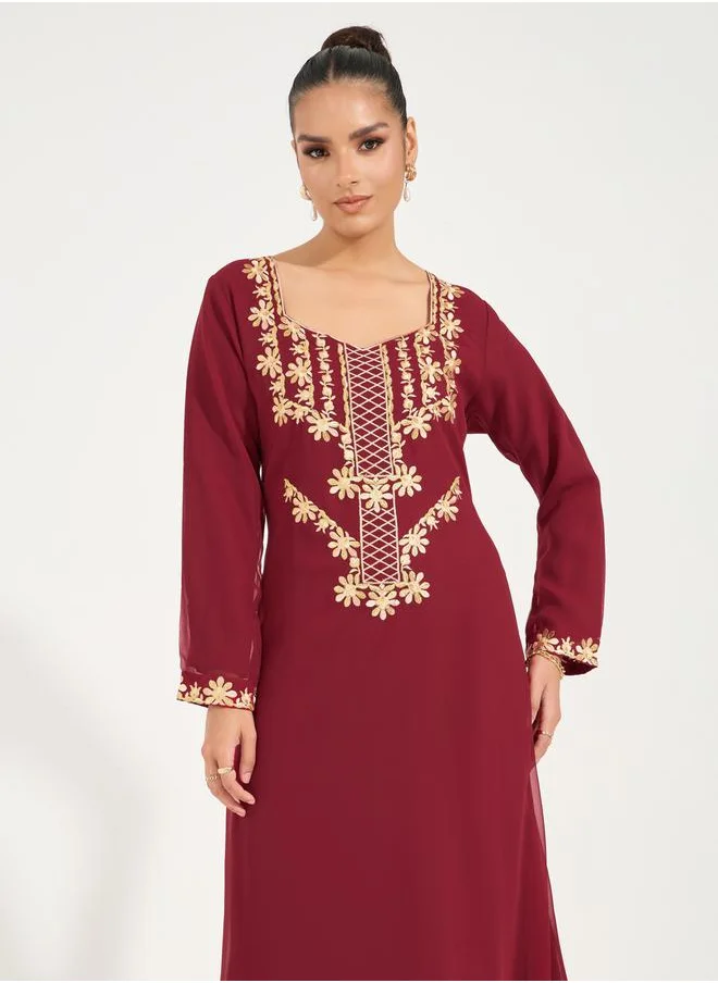 Styli Embroidered Sweetheart Neck Jalabiya