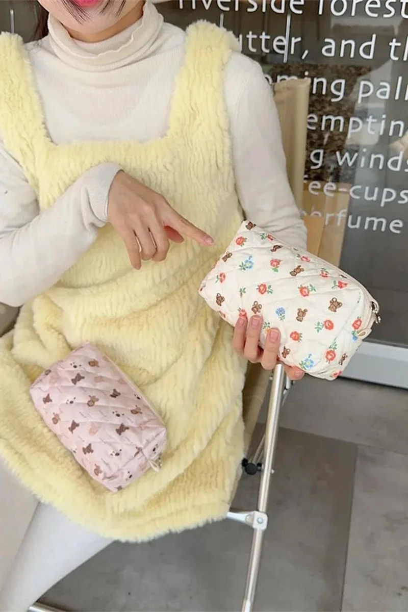 باهلس Pinterest Viral Pattern Floral Super Size Makeup Bag with Teddy Bear