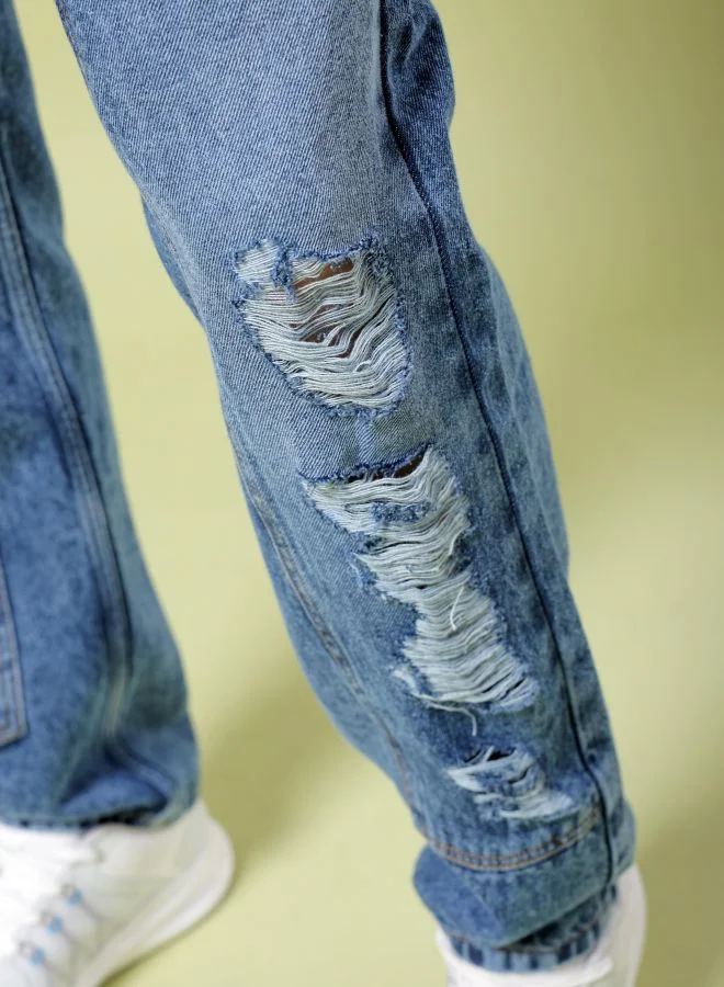ذا انديان كراج كو Men Vintage Straight Fit Distressed Mid-Rise Jeans