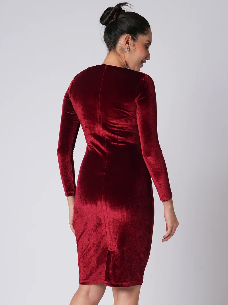 globus Women Round Neck Long Sleeves Cut-Out Detail Velvet Knee Length Bodycon Party Dress