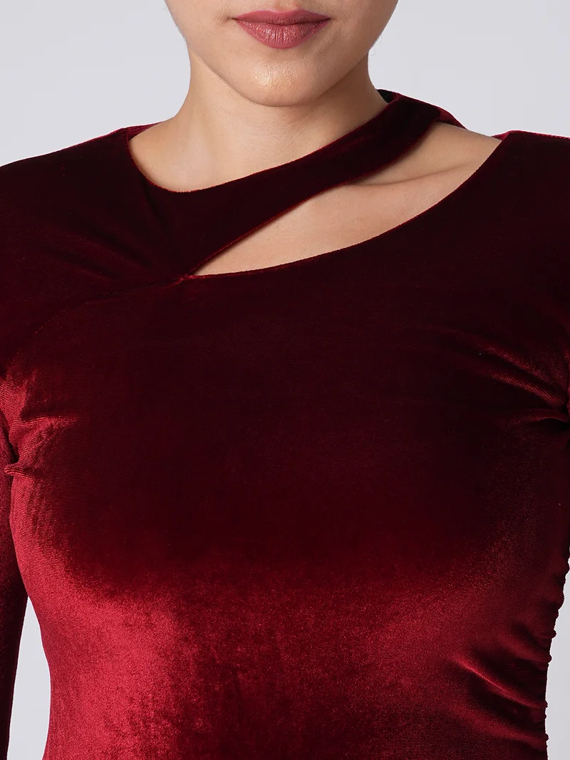 globus Women Round Neck Long Sleeves Cut-Out Detail Velvet Knee Length Bodycon Party Dress