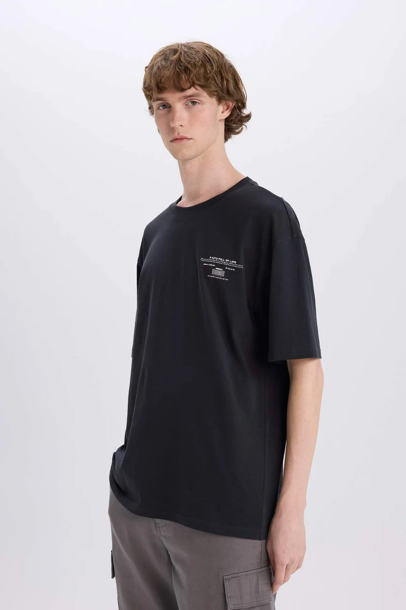 ديفاكتو Cotton Boxy Fit Crew Neck Back Printed T-Shirt