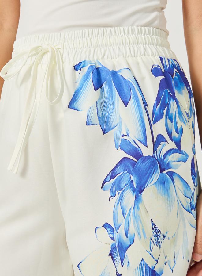 Styli Styli Floral Printed Wide Leg Pants with Elasticated Waistband  - Image 3