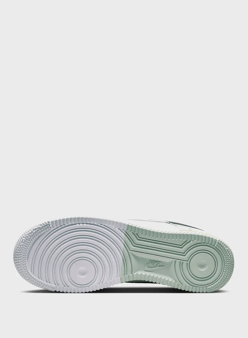 Nike Air Force 1 '07 Lv8 Rmx