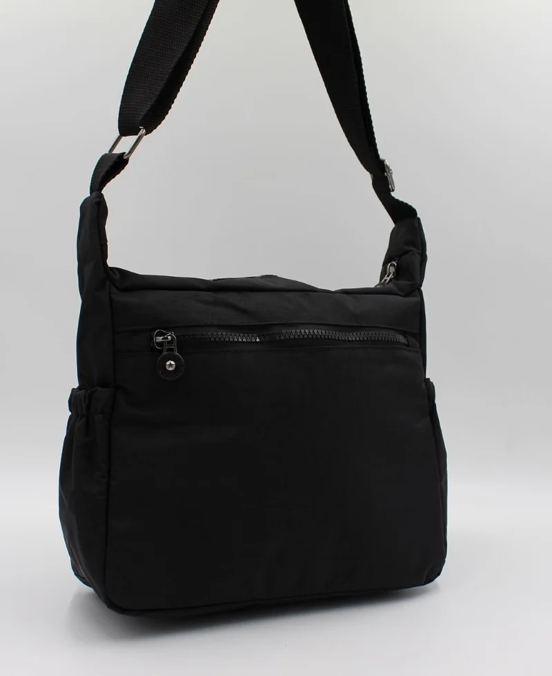 بيفيتون Black Color Water Resistant Crinkle Fabric Messenger Shoulder Bag / 4100