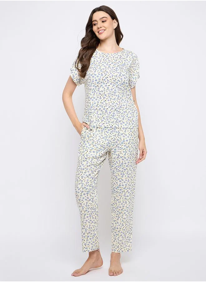 Clovia Printed Round Neck Top and Pyjama Set