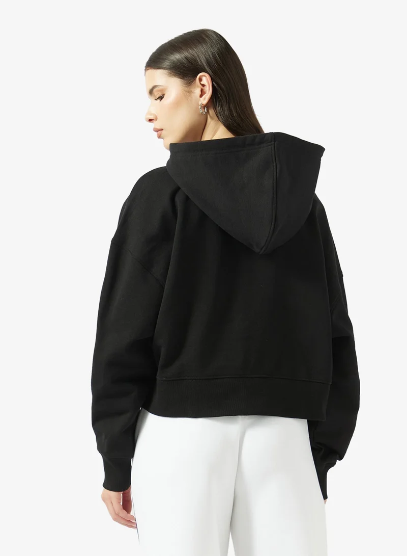 جيس جينز سويت شيرت قصير بكتف ساقط