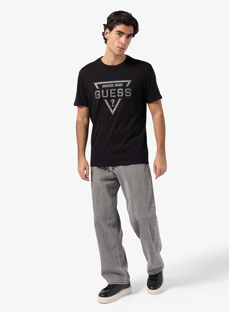 جس تيشيرت بأكمام قصيرة ورسمة مثلث - Image 4