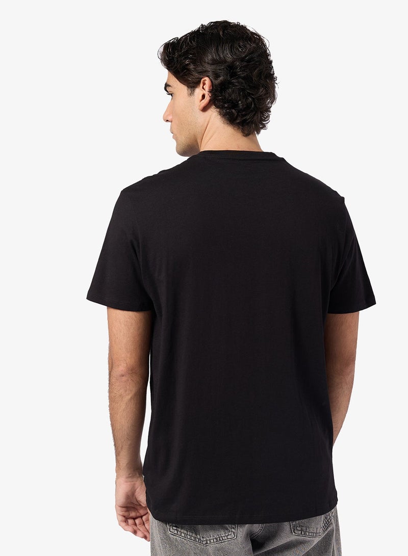 جس تيشيرت بأكمام قصيرة ورسمة مثلث - Image 2